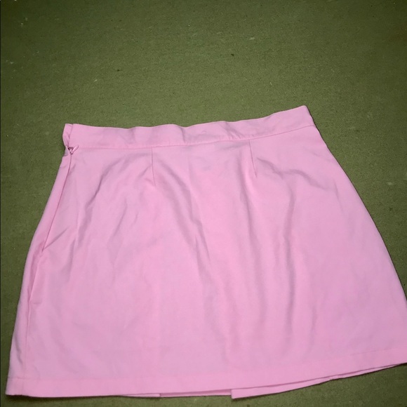 Pleated Reebok Athletic Skirt - Picture 2 of 3